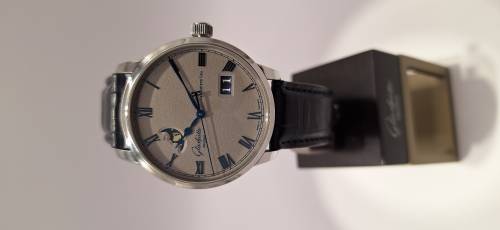 Senator Ecellence Moonphase